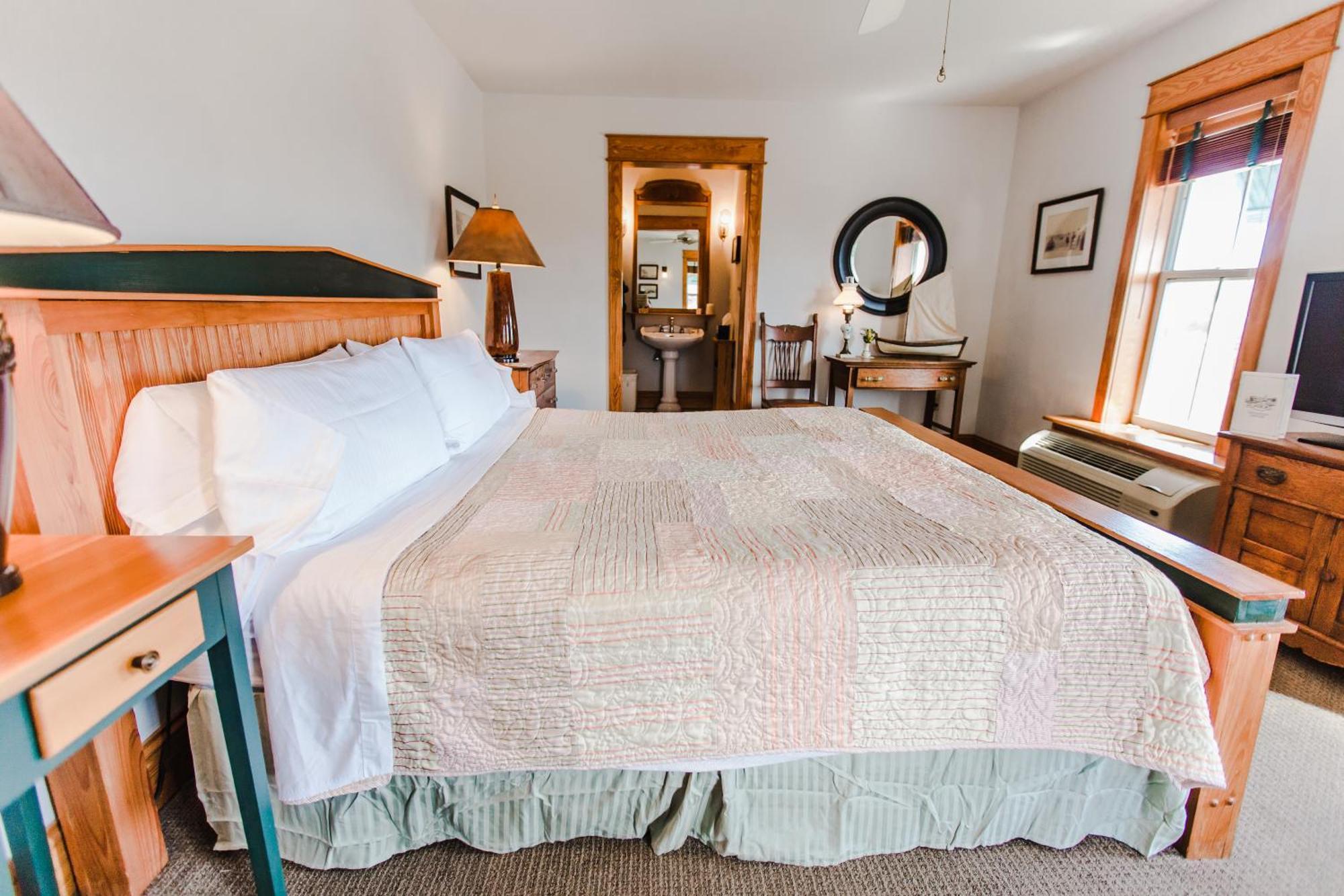 Roanoke Island Inn Manteo Room photo