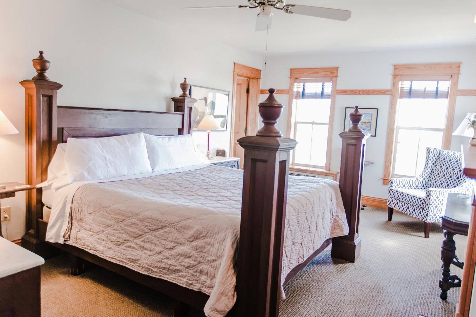 Roanoke Island Inn Manteo Room photo